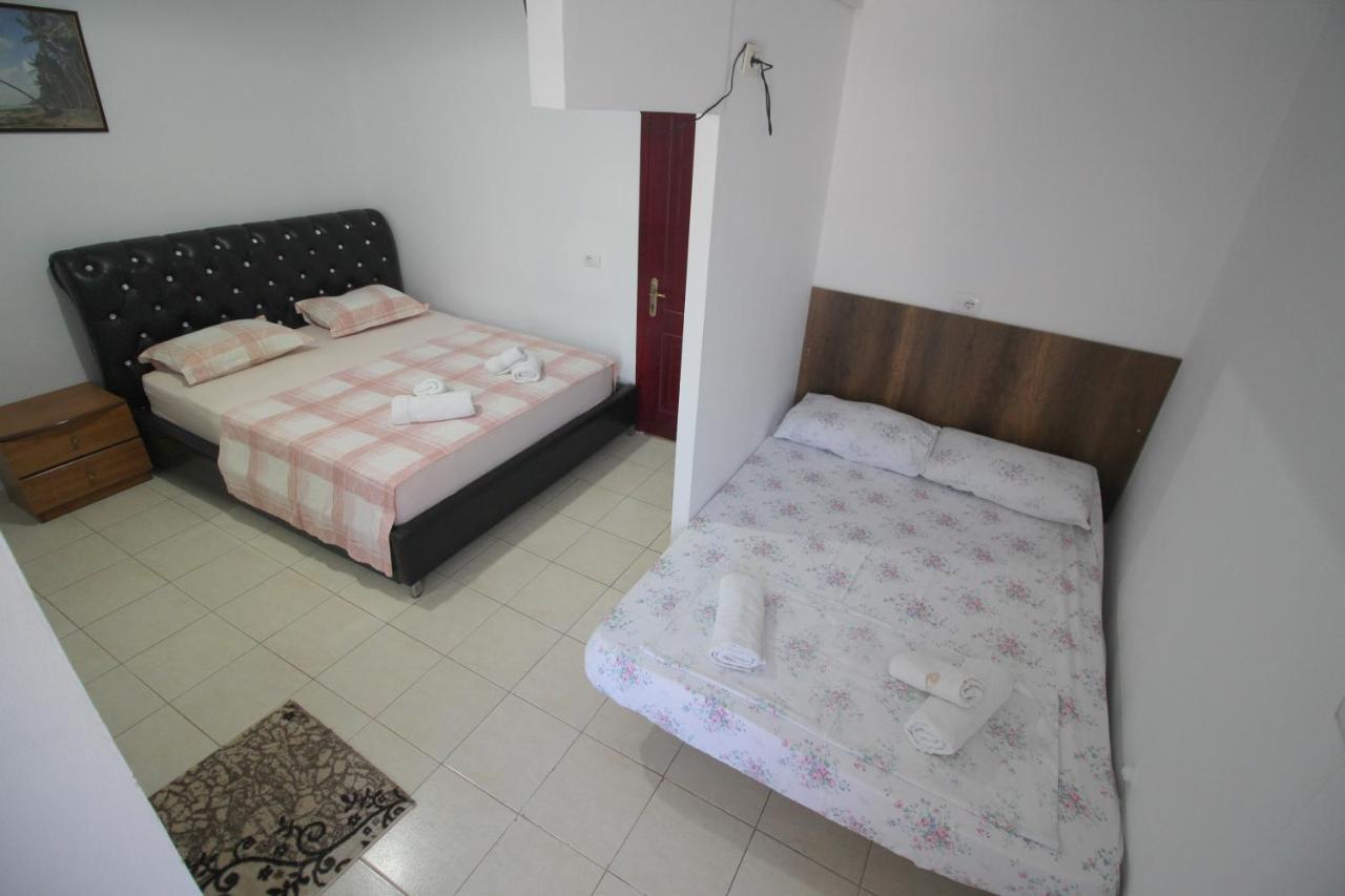 Andy Apartments Sarande Exterior photo