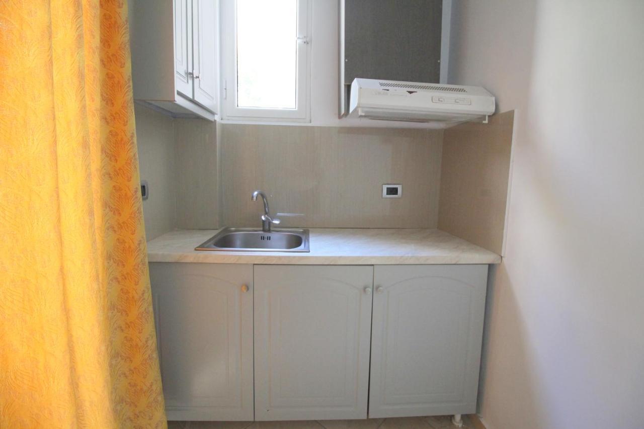 Andy Apartments Sarande Exterior photo