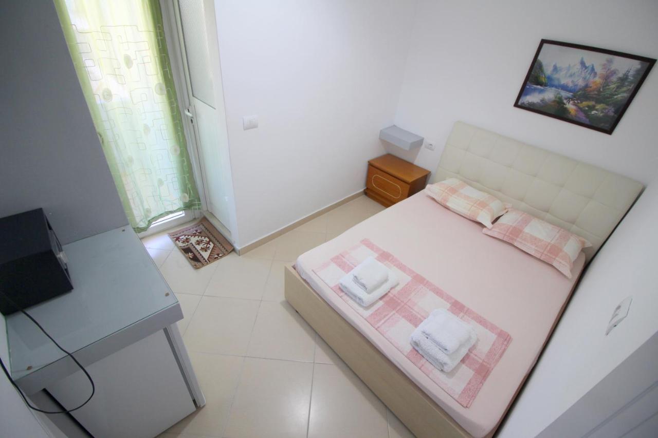 Andy Apartments Sarande Exterior photo